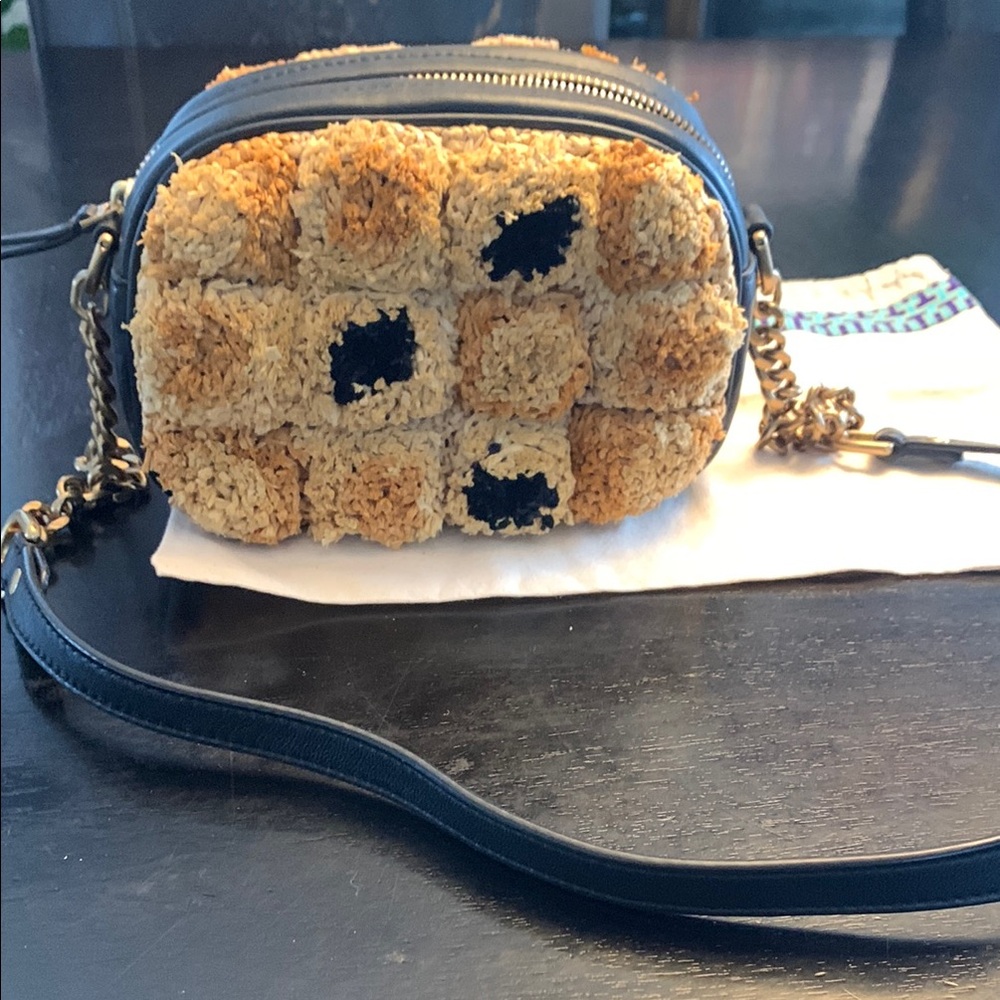 Tory Burch Kira Chevron Raffia Rosette